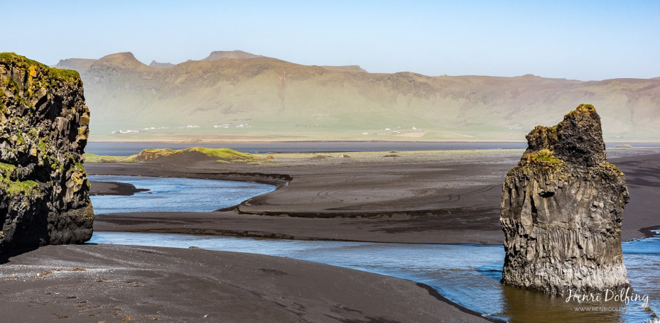 Zwarte strand bij Dyrholaey