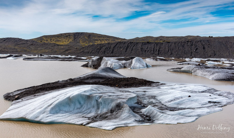 Ijsmeer aan de voet van de Svinafellsjökull Gletscher